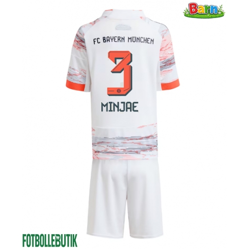 Bayern Munich Kim Min-jae #3 Bortaställ Barn 2025-26 Kortärmad (+ Korta byxor)